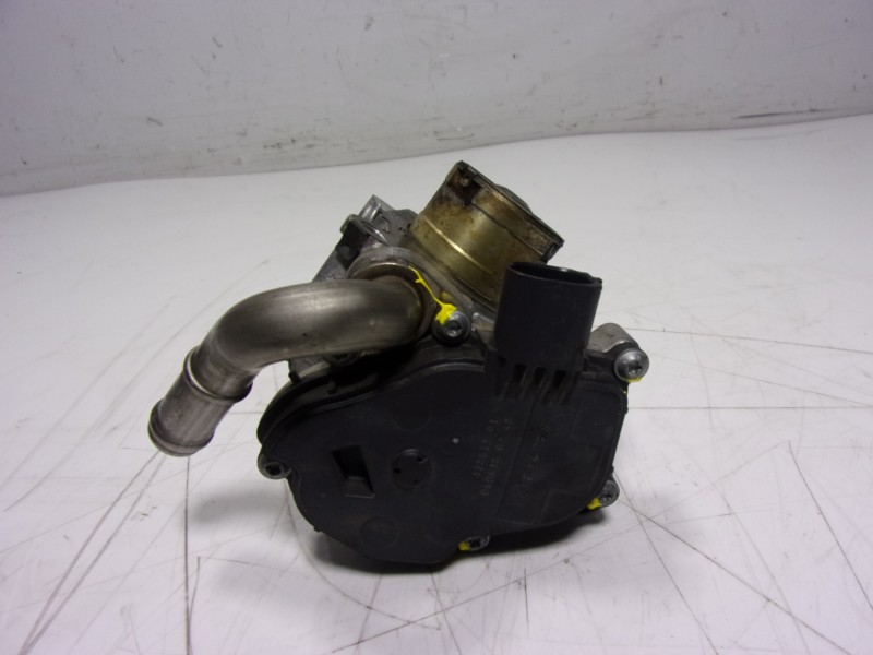 Recambio de valvula egr para volkswagen caddy furgón/kombi 2.0 tdi referencia OEM IAM 04L131501R 04L131501RV 