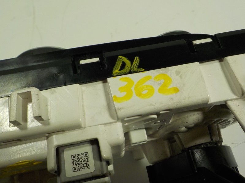 Recambio de mando calefaccion / aire acondicionado para renault clio iv 0.9 tce referencia OEM IAM 275705925R 272704701R 