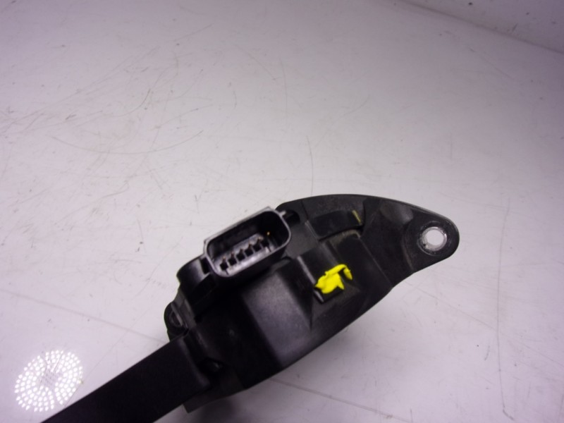 Recambio de potenciometro pedal para land rover new discovery l462 3.0 d referencia OEM IAM LR115124 JK5M9F836AB 