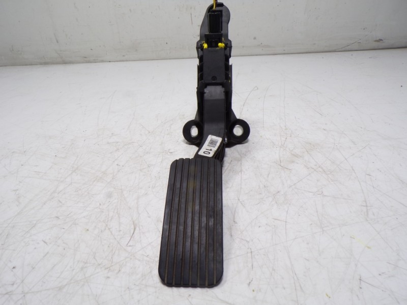 Recambio de potenciometro pedal para kia rio (yb) 1.2 cat referencia OEM IAM 32700F2100 32700XXXXX 