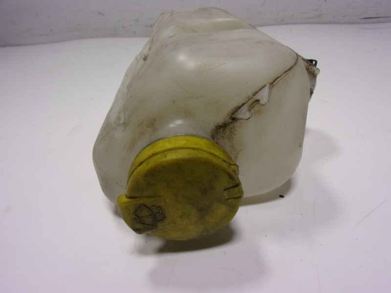 Recambio de deposito limpia para renault twingo iii 1.0 sce referencia OEM IAM  A4538600060 