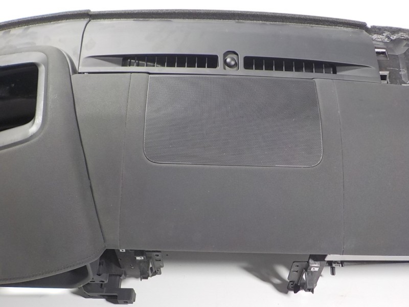 Recambio de salpicadero para land rover new discovery l462 3.0 d referencia OEM IAM LR131137  LR118105