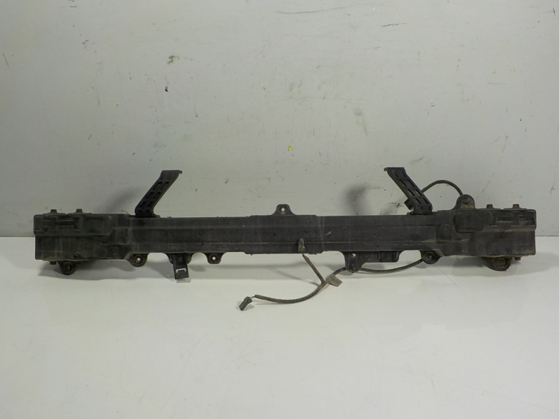 Recambio de refuerzo paragolpes trasero para kia rio (yb) 1.2 cat referencia OEM IAM 86631H8020  