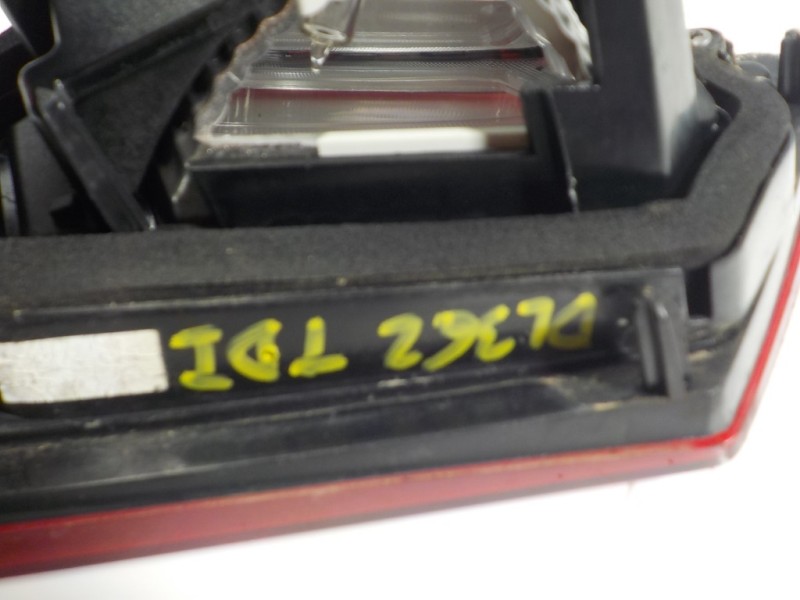 Recambio de piloto trasero derecho interior para renault clio iv 0.9 tce referencia OEM IAM 265505796R  