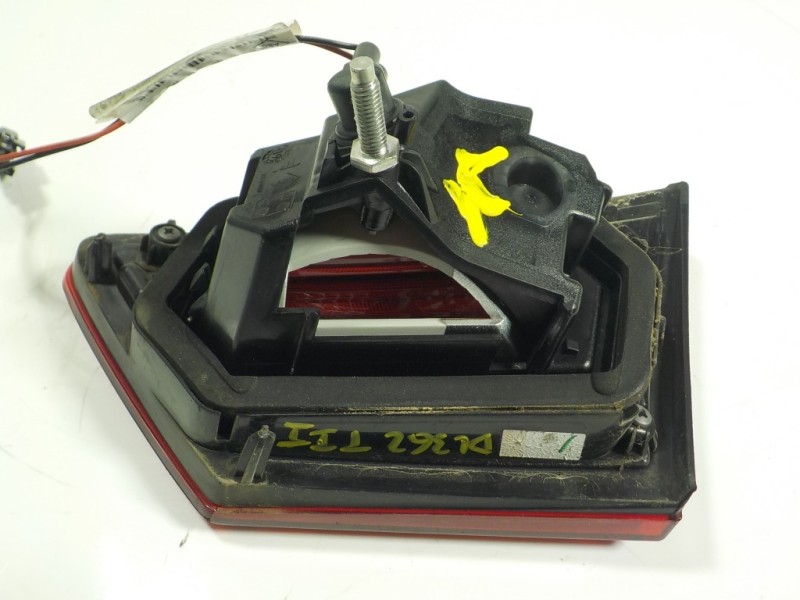 Recambio de piloto trasero izquierdo interior para renault clio iv 0.9 tce referencia OEM IAM   