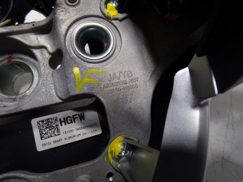 Recambio de volante para kia rio (yb) 1.2 cat referencia OEM IAM 56111H8000WK 56180H8000 