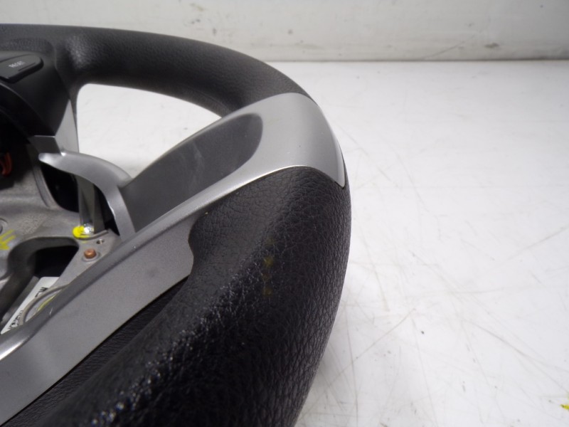 Recambio de volante para kia rio (yb) 1.2 cat referencia OEM IAM 56111H8000WK 56180H8000 