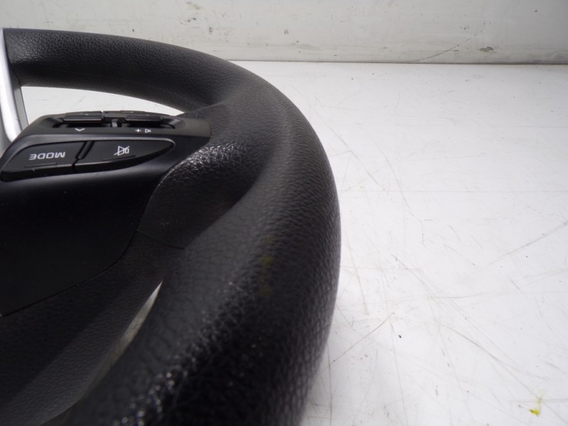 Recambio de volante para kia rio (yb) 1.2 cat referencia OEM IAM 56111H8000WK 56180H8000 