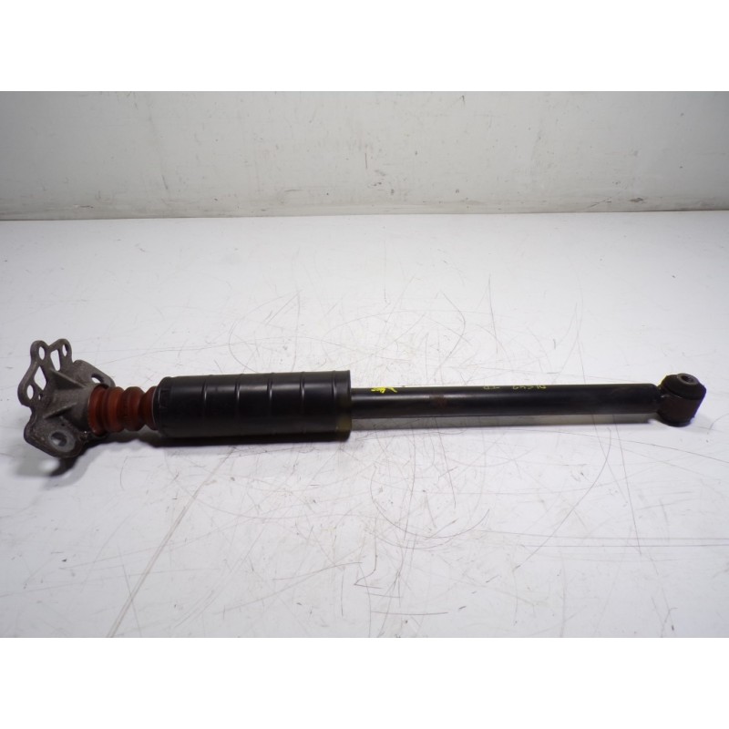 Recambio de amortiguador trasero derecho para fiat 500 l (330) pop star referencia OEM IAM 51936080 51936081 