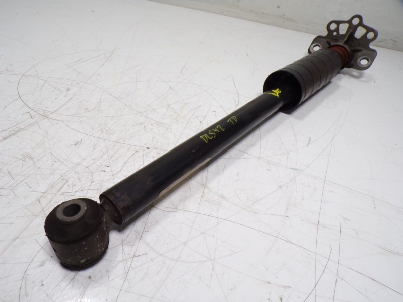 Recambio de amortiguador trasero derecho para fiat 500 l (330) pop star referencia OEM IAM 51936080 51936081 