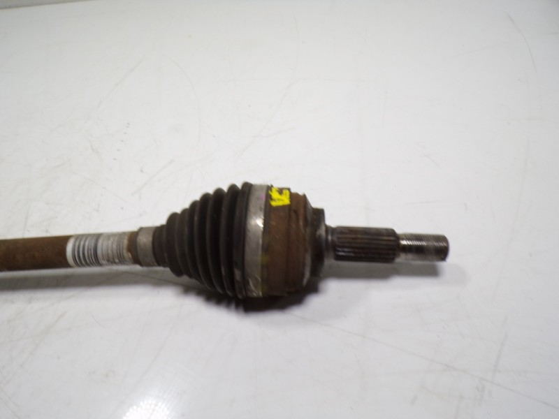 Recambio de transmision derecha para renault clio iv 0.9 tce referencia OEM IAM 391009101R 391009101R 