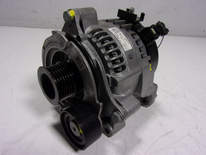 Recambio de alternador para mini cabrio (f57) 1.5 12v referencia OEM IAM  1042119871 