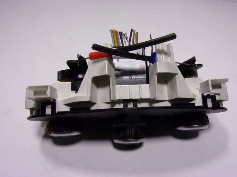 Recambio de mando calefaccion / aire acondicionado para renault twingo iii 1.0 sce referencia OEM IAM  00862902 