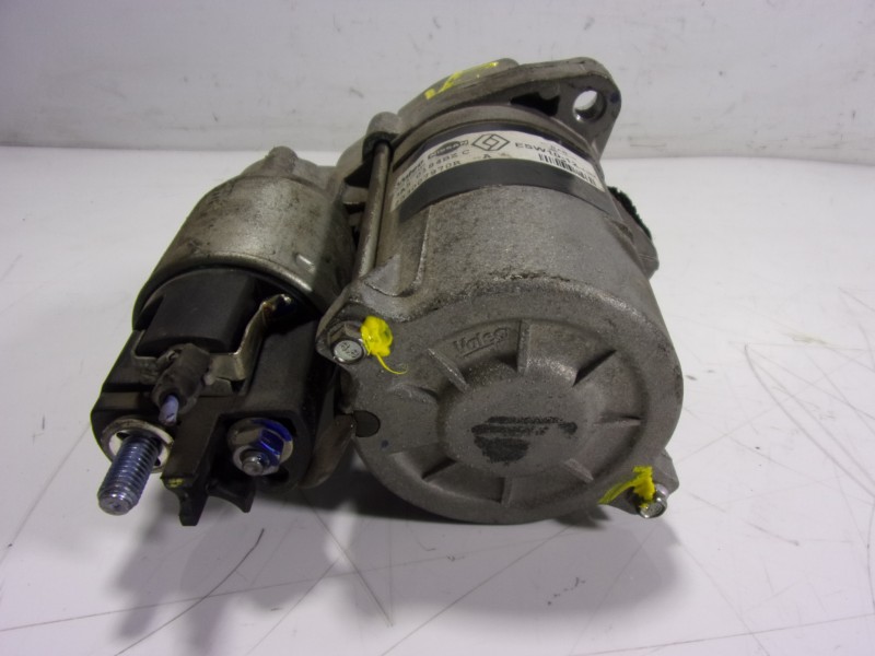 Recambio de motor arranque para renault twingo iii 1.0 sce referencia OEM IAM  233007970R 