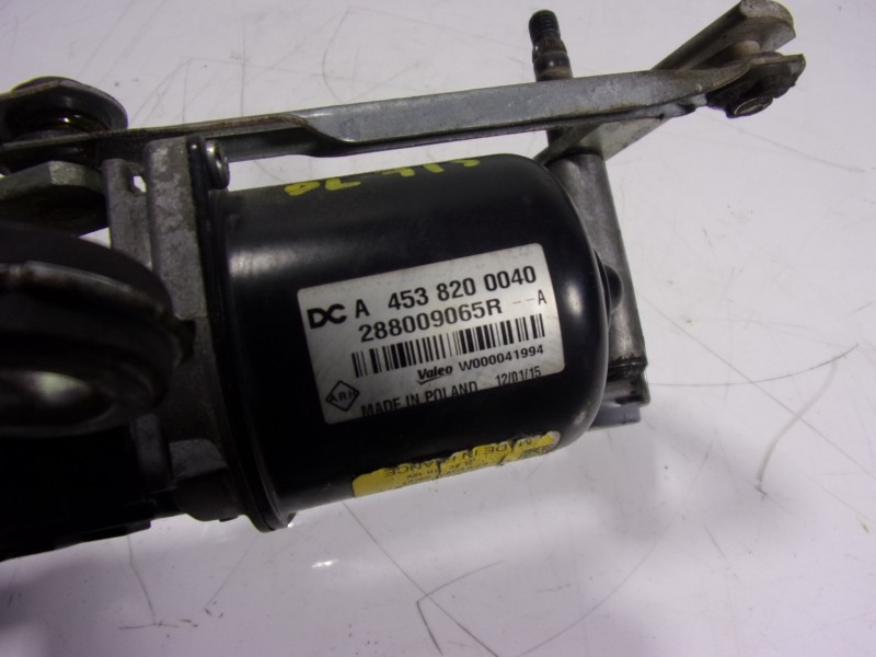 Recambio de motor limpia delantero para renault twingo iii 1.0 sce referencia OEM IAM  A4538200040 