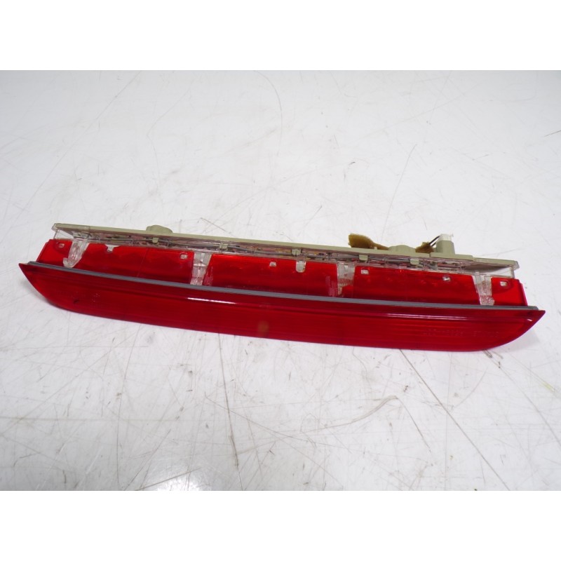 Recambio de piloto trasero central para mazda cx-7 (er) 2.2 turbodiesel cat referencia OEM IAM EG2151580D D46151580 