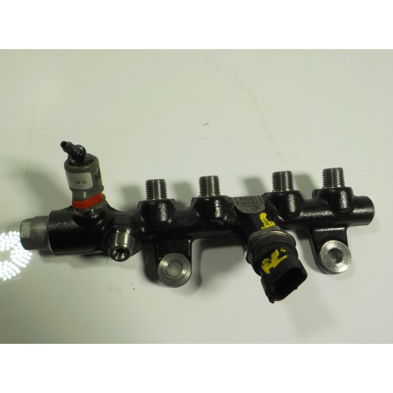 Recambio de rampa inyectora para nissan x-trail (t32) acenta referencia OEM IAM  H8201686620 