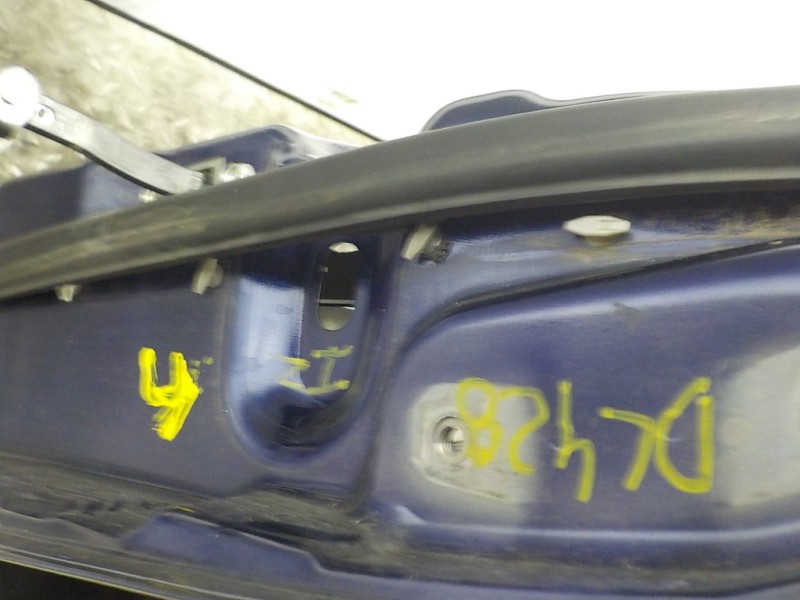 Recambio de puerta delantera izquierda para mazda cx-7 (er) 2.2 turbodiesel cat referencia OEM IAM EGY15902XT  