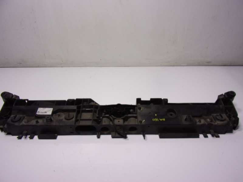 Recambio de travesaño superior para renault captur 0.9 tce referencia OEM IAM 625003860R 210098050001 