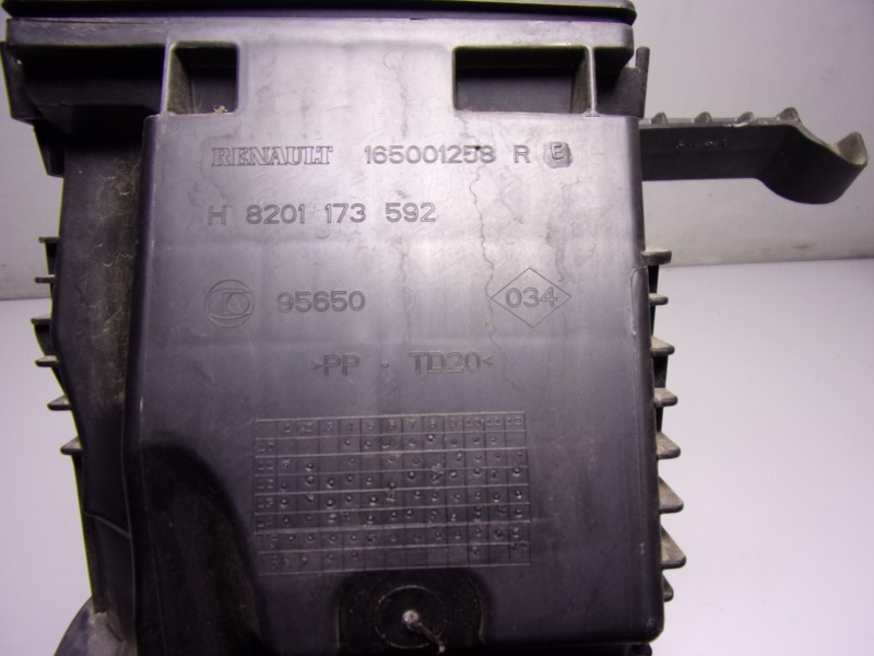 Recambio de filtro aire para renault captur 0.9 tce referencia OEM IAM 165001258R 165001258 