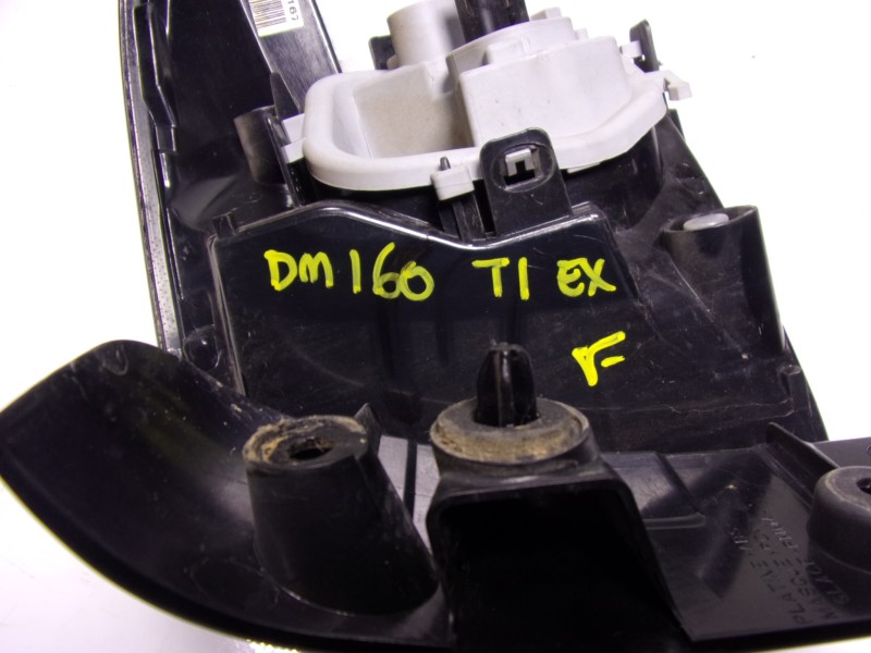 Recambio de piloto trasero izquierdo para renault captur 0.9 tce referencia OEM IAM 265557367R 0286304167 