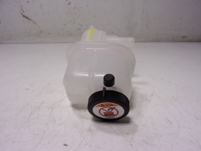 Recambio de deposito expansion para toyota corolla cross hybrid 1.8 referencia OEM IAM G910G16010  