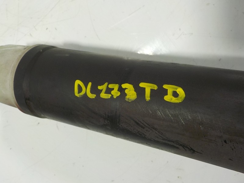 Recambio de amortiguador trasero derecho para renault clio iv 0.9 tce referencia OEM IAM 562109815R 562109815R 