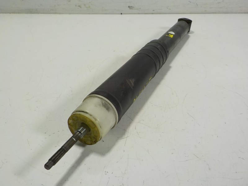 Recambio de amortiguador trasero izquierdo para renault clio iv 0.9 tce referencia OEM IAM 562109815R 562109815R 