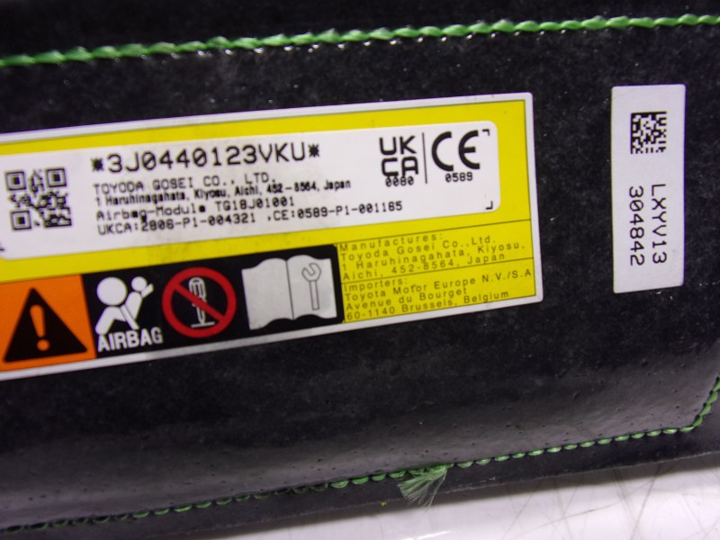 Recambio de airbag lateral izquierdo para toyota yaris 1.5 vvti hev referencia OEM IAM  3J0440123VKU 