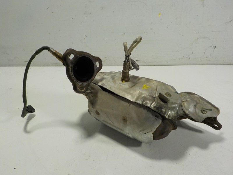 Recambio de catalizador para renault clio iv 0.9 tce referencia OEM IAM 208A07241R 208A03489R 