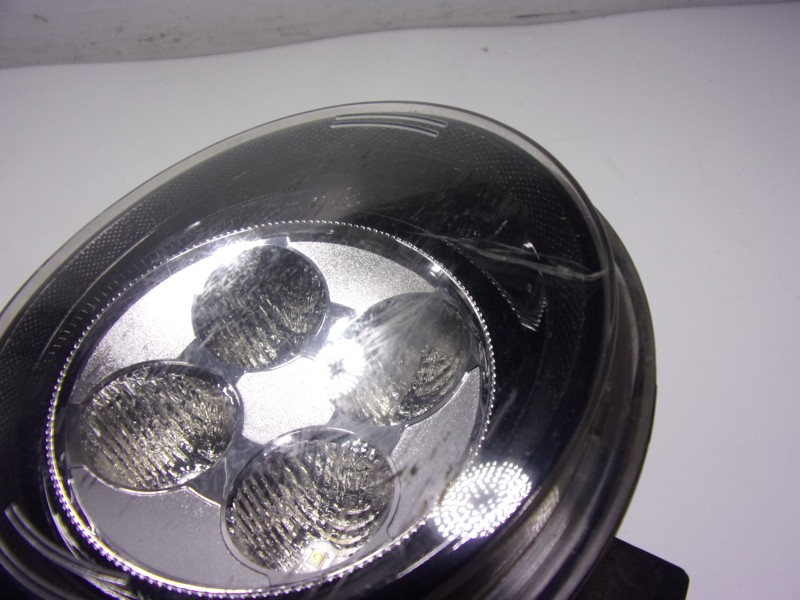 Recambio de piloto delantero derecho para renault twingo iii 1.0 sce referencia OEM IAM  266007904R 