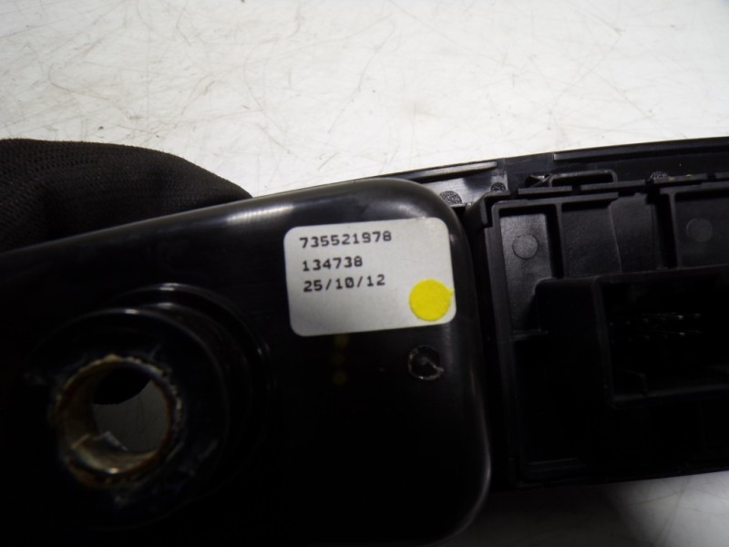 Recambio de mando elevalunas delantero izquierdo para fiat 500 l (330) pop star referencia OEM IAM 735555018 735521978 