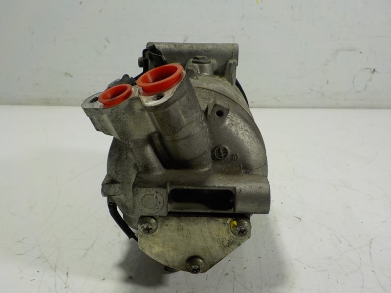 Recambio de compresor aire acondicionado para renault clio iv 0.9 tce referencia OEM IAM 926007953R 926000734R 