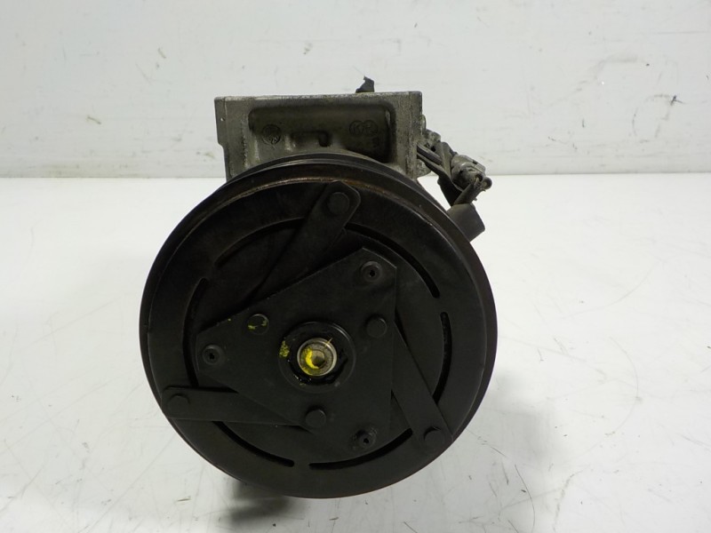 Recambio de compresor aire acondicionado para renault clio iv 0.9 tce referencia OEM IAM 926007953R 926000734R 