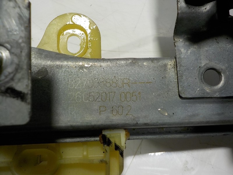 Recambio de elevalunas trasero derecho para renault clio iv 0.9 tce referencia OEM IAM 827008880R 827008880R 