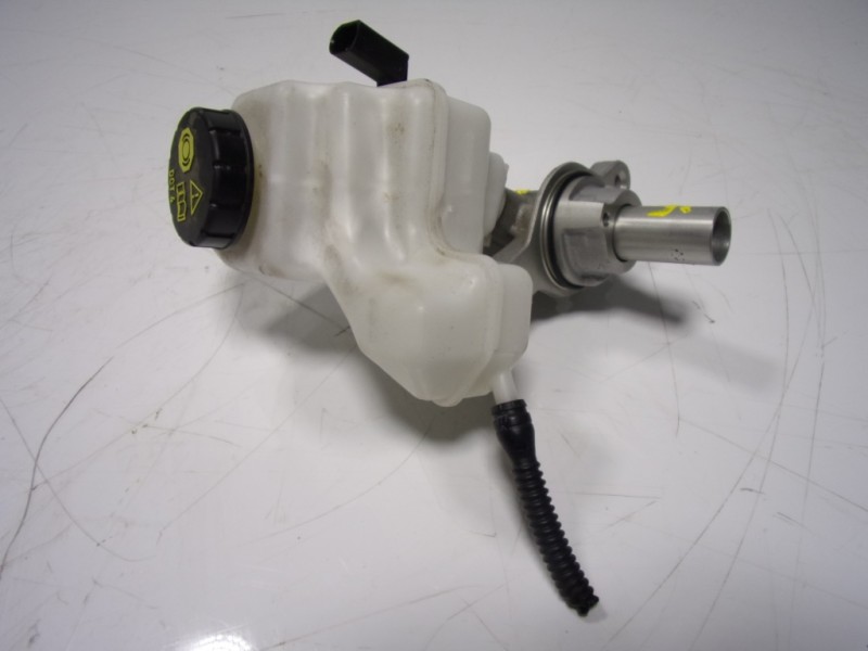 Recambio de bomba freno para seat leon (kl1) 2.0 tdi referencia OEM IAM  02048644P7 