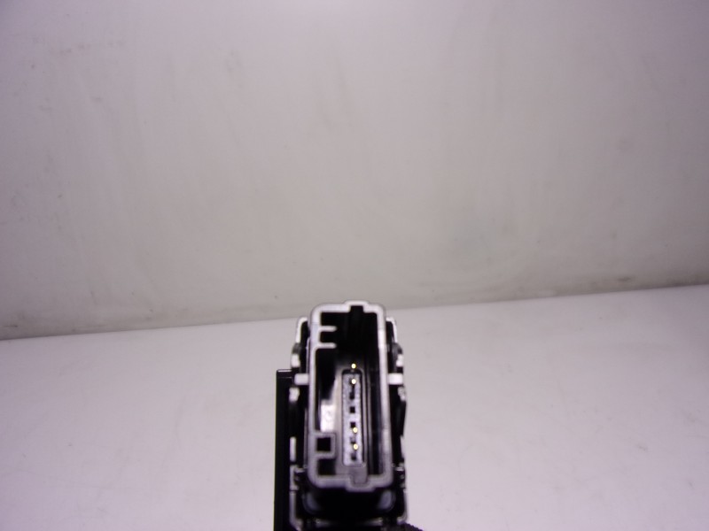 Recambio de warning para toyota corolla cross hybrid 1.8 referencia OEM IAM 8433212600 15F448 