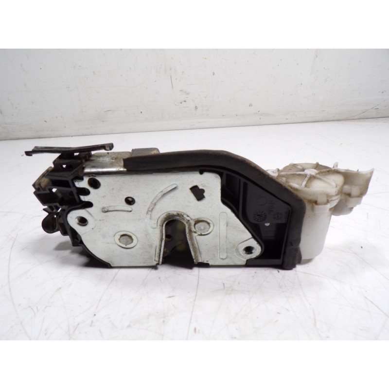 Recambio de cerradura puerta delantera izquierda para bmw x6 (e71) 3.0d referencia OEM IAM 51217229461 7276661 