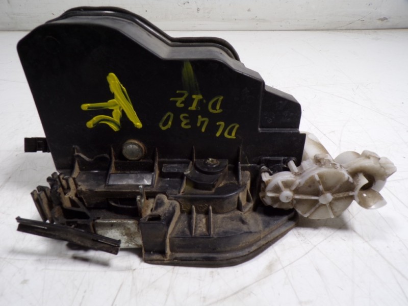 Recambio de cerradura puerta delantera izquierda para bmw x6 (e71) 3.0d referencia OEM IAM 51217229461 7276661 