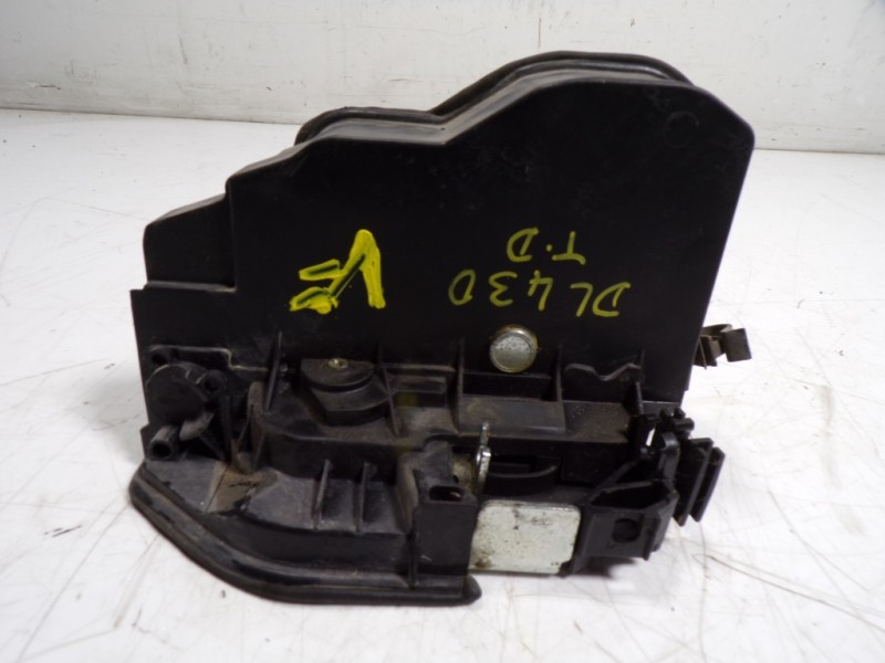 Recambio de cerradura puerta trasera derecha para bmw x6 (e71) 3.0d referencia OEM IAM 51227318414 7276674 