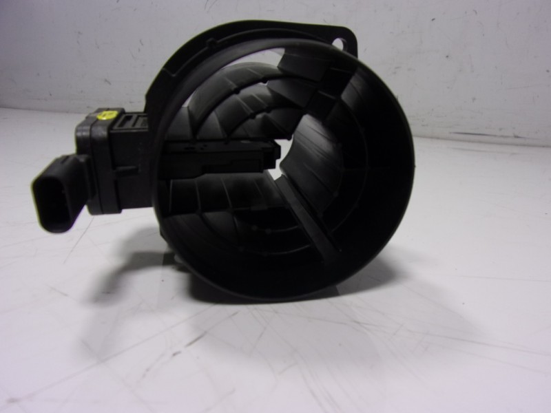 Recambio de caudalimetro para seat leon (kl1) 2.0 tdi referencia OEM IAM  05L906461B 