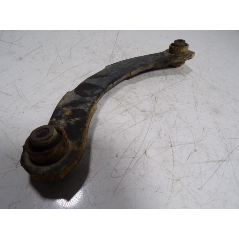 Recambio de brazo suspension superior trasero derecho para mitsubishi asx (ga0w) 1.6 cat referencia OEM IAM 4110A085  