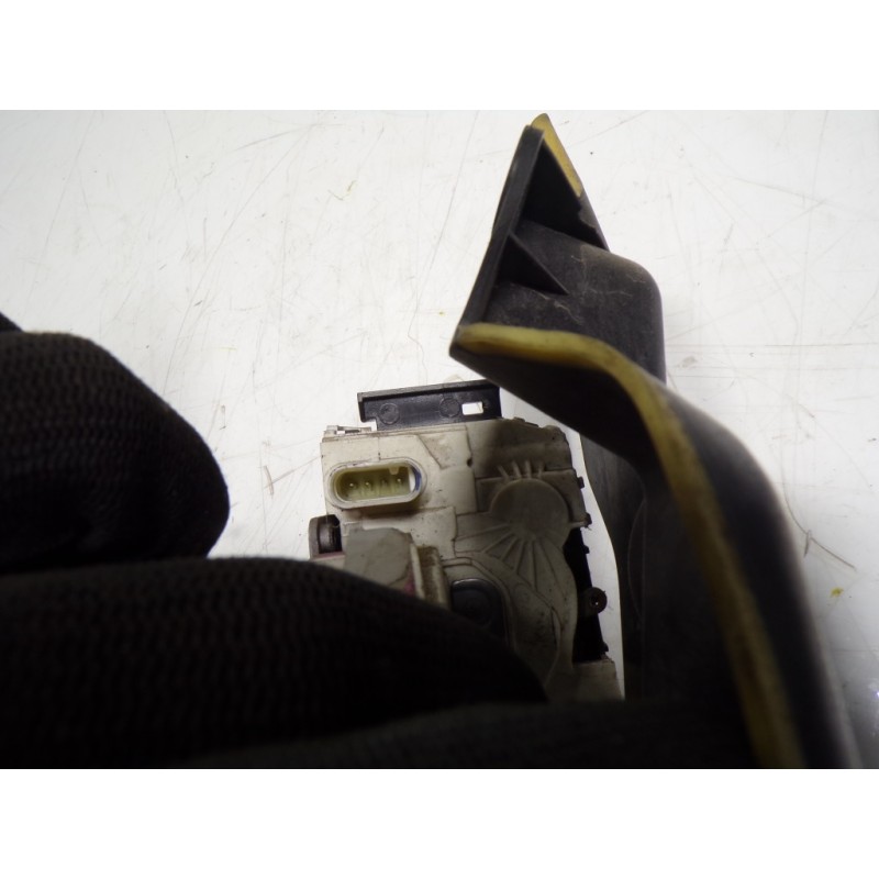 Recambio de cerradura puerta delantera izquierda para mercedes-benz clase e (w212) lim. 3.0 cdi cat referencia OEM IAM A20472015