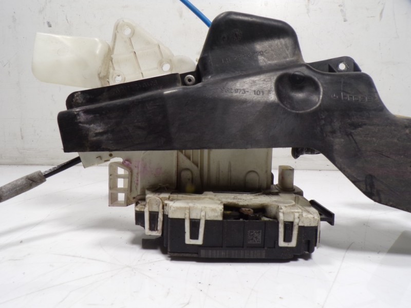 Recambio de cerradura puerta delantera izquierda para mercedes-benz clase e (w212) lim. 3.0 cdi cat referencia OEM IAM A20472015