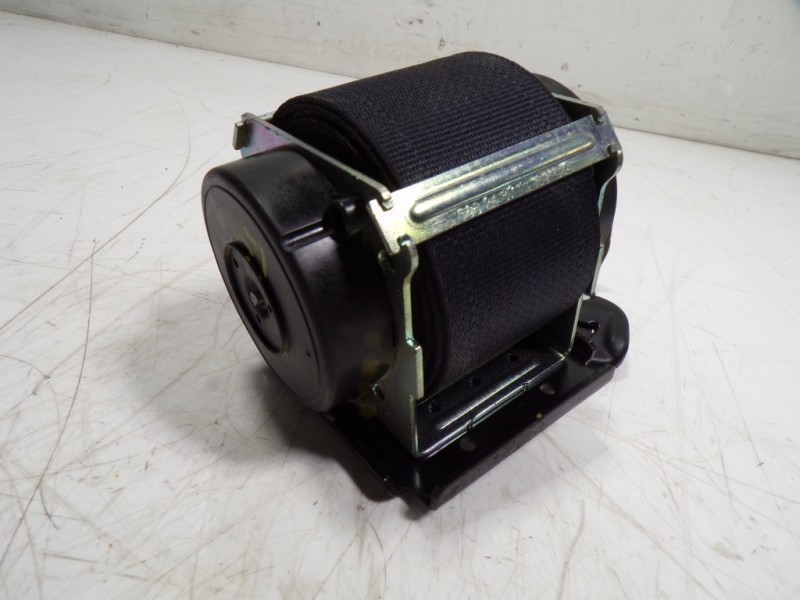 Recambio de cinturon seguridad trasero izquierdo para mitsubishi asx (ga0w) 1.6 cat referencia OEM IAM 7000B446XA 6172913A 