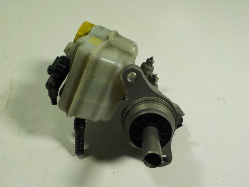 Recambio de bomba freno para seat ibiza (6j5) 1.6 tdi referencia OEM IAM 6R1611019D  