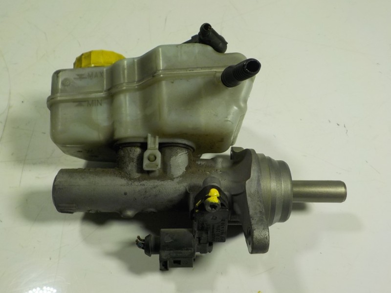 Recambio de bomba freno para seat ibiza (6j5) 1.6 tdi referencia OEM IAM 6R1611019D  