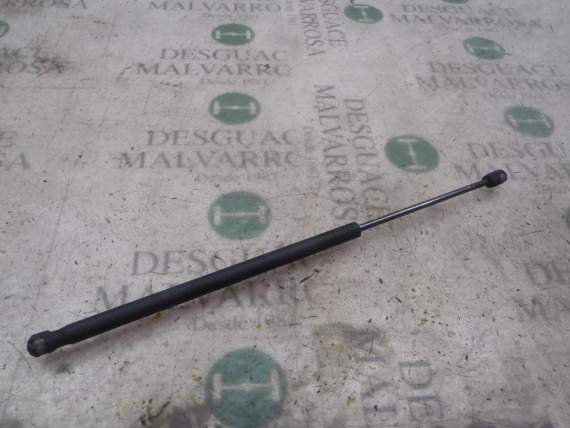 Recambio de amortiguadores maletero / porton para smart forfour básico (55kw) referencia OEM IAM A4547400145  