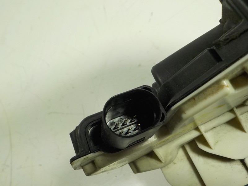 Recambio de cerradura puerta delantera derecha para seat ibiza (6j5) 1.6 tdi referencia OEM IAM 5N1837016F 5N1837016F 