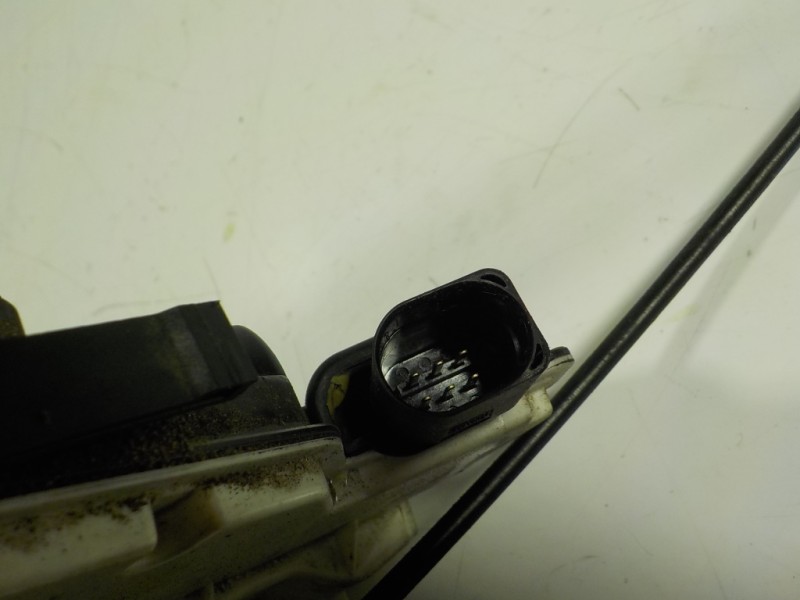 Recambio de cerradura puerta trasera izquierda para seat ibiza (6j5) 1.6 tdi referencia OEM IAM 6J0839015F 6J0839015F 